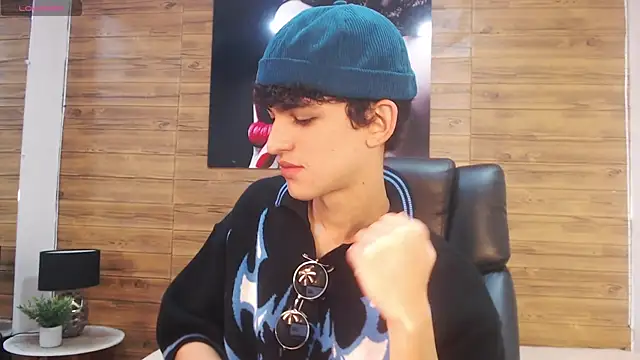 Michaelkoiv online show from February 21, 2026, 11:44 am