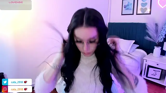 megan rosse11 online show from November 29, 2025, 4:59 am