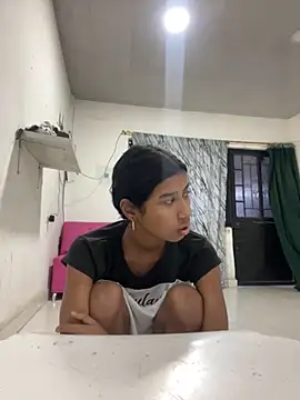 Snapshot of KattyAndDorian chatting on November 28, 2025, 10:12 pm KattyAndDorian online show from November 28, 2025, 10:12 pm