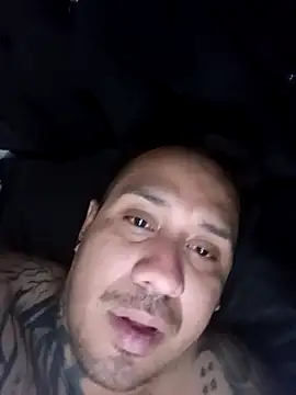 Alessroiyaru online show from December 4, 2025, 4:27 pm