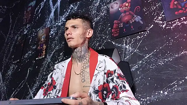 Paulo 527 online show from April 5, 2026, 4:53 am