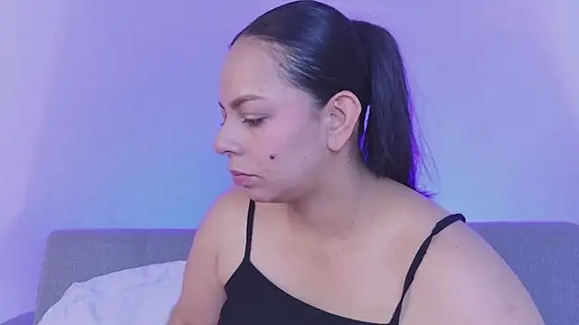 jimena chic1 online show from July 18, 2026, 7:28 pm