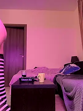 Snapshot of w1cked_couple chatting on March 2, 2026, 5:31 pm w1cked couple online show from March 2, 2026, 5:31 pm