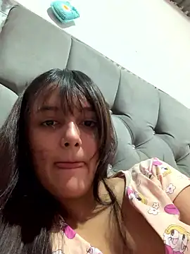 dulce nathaly online show from January 11, 2026, 10:04 pm