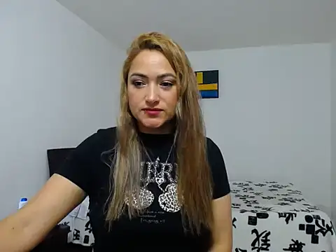 Snapshot of ximenaxcite19 chatting on November 27, 2025, 11:45 am ximenaxcite19 online show from November 27, 2025, 11:45 am