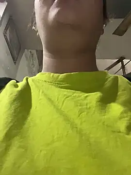 Snapshot of School_girl01 chatting on November 26, 2025, 6:47 am School girl01 online show from November 26, 2025, 6:47 am