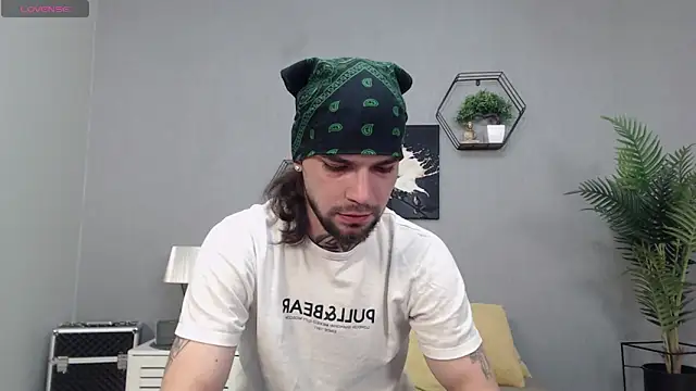 KaneHunter online show from March 12, 2026, 8:04 pm