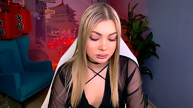 Snapshot of HyileyClark chatting on February 21, 2026, 8:15 am HyileyClark online show from February 21, 2026, 8:15 am