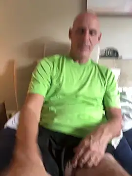 Snapshot of Elosoo chatting on March 4, 2026, 3:07 pm Elosoo online show from March 4, 2026, 3:07 pm