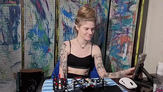 Adell Love online show from May 27, 2026, 1:19 pm