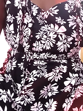 Snapshot of Amasha---- chatting on December 2, 2025, 2:23 pm Amasha---- online show from December 2, 2025, 2:23 pm