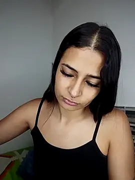 DARKJOLIE7 online show from April 3, 2026, 7:23 pm