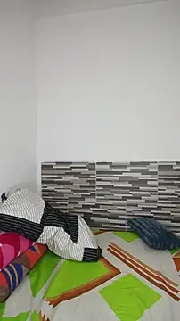 DARKJOLIE7 online show from April 9, 2026, 9:53 pm