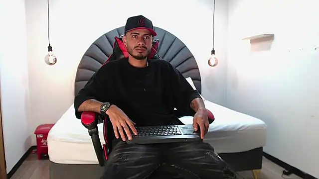 MatthewCullen online show from January 14, 2026, 2:06 am