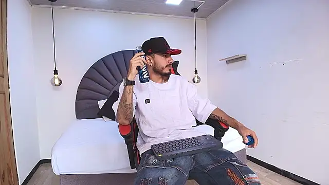 MatthewCullen online show from February 10, 2026, 6:45 pm