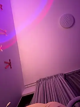 madlynginger online show from January 12, 2026, 3:50 pm