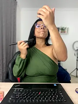 CATHA EF online show from January 8, 2026, 9:39 pm