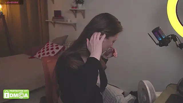 Helga vibe online show from April 15, 2026, 8:53 pm