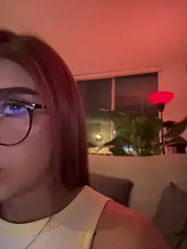 jossephine  online show from April 21, 2026, 4:19 am