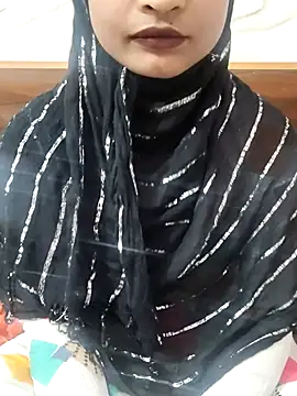 Snapshot of Zoyaa-Zubair chatting on December 2, 2025, 11:15 am Zoyaa-Zubair online show from December 2, 2025, 11:15 am