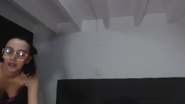 Snapshot of abigail_smith15 chatting on February 5, 2026, 3:22 am abigail smith15 online show from February 5, 2026, 3:22 am