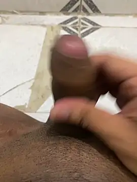 Snapshot of 01dasmulher chatting on March 1, 2026, 8:33 pm 01dasmulher online show from March 1, 2026, 8:33 pm