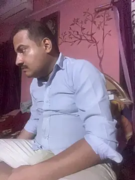 Saxymood1111 online show from April 3, 2026, 6:17 pm