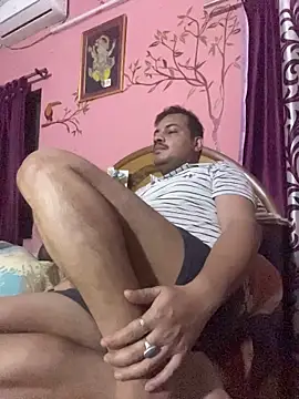 Saxymood1111 online show from April 6, 2026, 6:31 pm