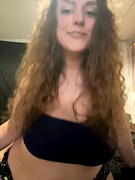 TittyQueen123 online show from December 1, 2025, 4:17 am