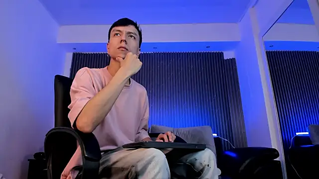 Snapshot of Bastthianxxx chatting on November 29, 2025, 7:50 pm Bastthianxxx online show from November 29, 2025, 7:50 pm