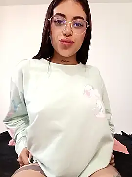 Violett  Rose online show from January 14, 2026, 12:11 pm