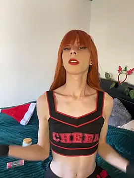 Nicole  7u7 online show from December 15, 2025, 4:22 pm