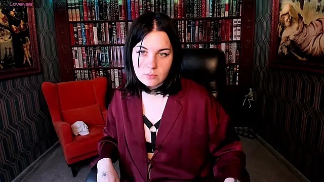 Ambergoeshard online show from March 11, 2026, 7:42 pm