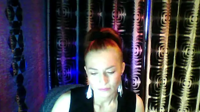 Snapshot of Soniakiss chatting on February 2, 2026, 3:44 pm Soniakiss online show from February 2, 2026, 3:44 pm