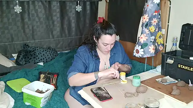 BBWorking online show from December 15, 2025, 8:02 pm