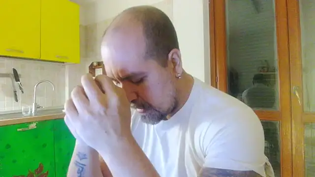 AMIRDIB2025 online show from December 18, 2025, 6:03 pm