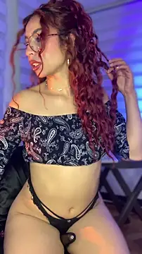 PrettyChloe  online show from December 5, 2025, 2:09 am