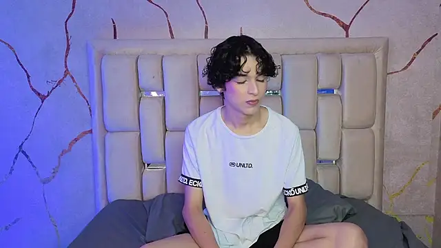 SthepanodiMonaco online show from March 25, 2026, 3:45 am