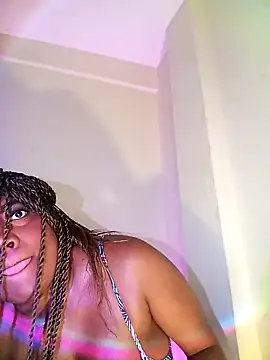 GraceMaaceey online show from March 11, 2026, 5:02 am