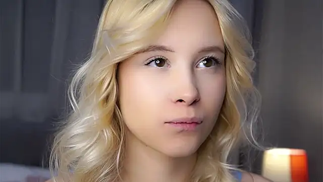 AunclreaVache online show from January 12, 2026, 11:04 am