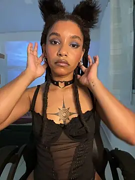 Lillith Bloom online show from April 29, 2026, 7:09 pm