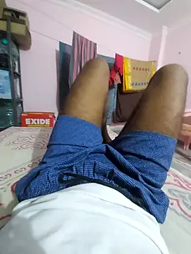 Snapshot of Yth24 chatting on November 28, 2025, 3:31 am Yth24 online show from November 28, 2025, 3:31 am