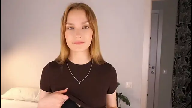 Snapshot of Spennsy_Hellen chatting on January 9, 2026, 10:44 pm Spennsy Hellen online show from January 9, 2026, 10:44 pm