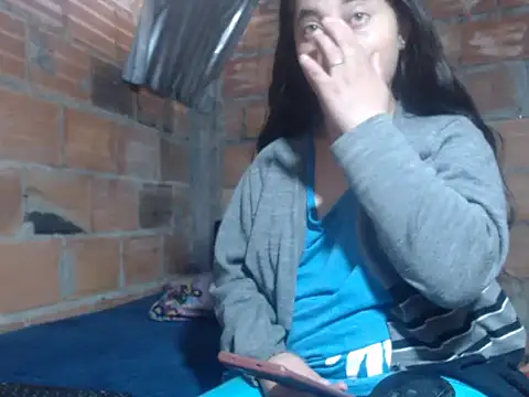 Snapshot of sammyyblondee chatting on November 28, 2025, 2:42 pm sammyyblondee online show from November 28, 2025, 2:42 pm