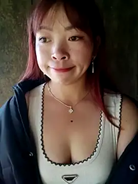 alissa-ww online show from December 2, 2025, 3:12 am