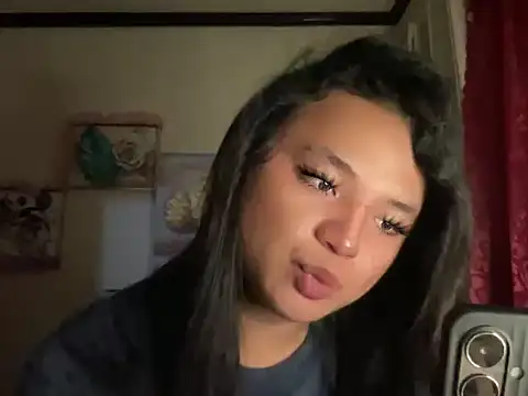 Snapshot of lovinglyours_joanna chatting on November 29, 2025, 1:14 pm lovinglyours joanna online show from November 29, 2025, 1:14 pm