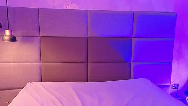 Emily luve online show from March 14, 2026, 7:30 pm