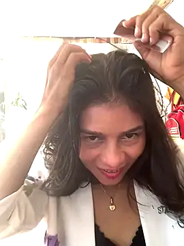 Snapshot of AnitaDuque chatting on December 1, 2025, 1:38 pm AnitaDuque online show from December 1, 2025, 1:38 pm