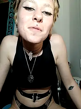 Snapshot of AuroraAya chatting on February 2, 2026, 7:23 pm AuroraAya online show from February 2, 2026, 7:23 pm