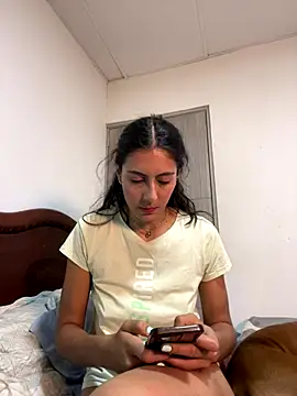 laia williamss online show from December 23, 2025, 2:42 am